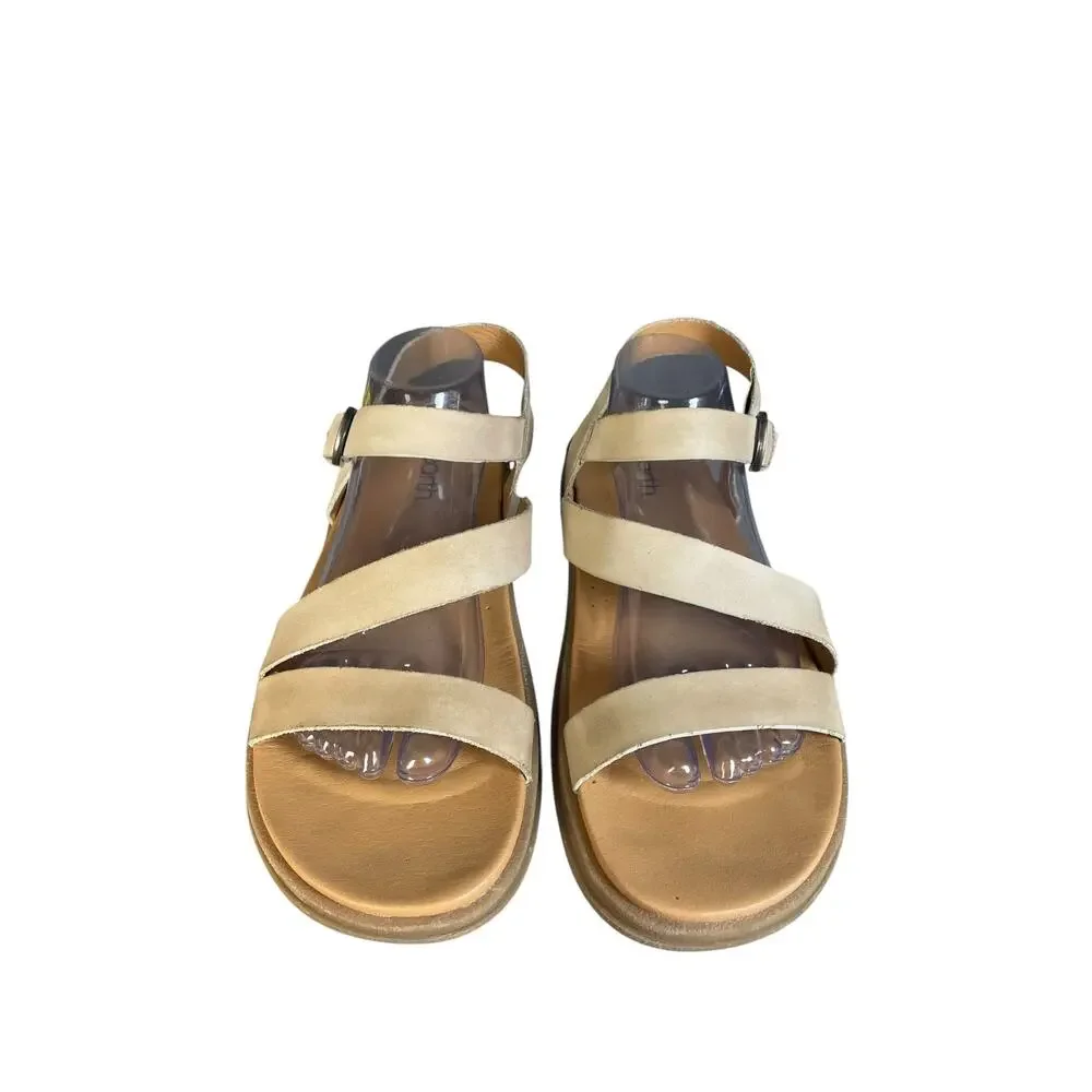 Earth Women’s Lainey Cream Colored Leather Round Toe Flat Sandals Size-12M